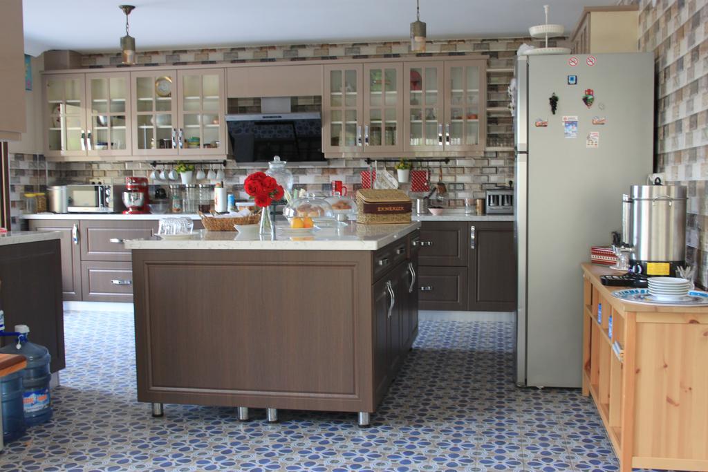 Niluefer Butik Otel (Adults Only) Ayvalı المظهر الخارجي الصورة