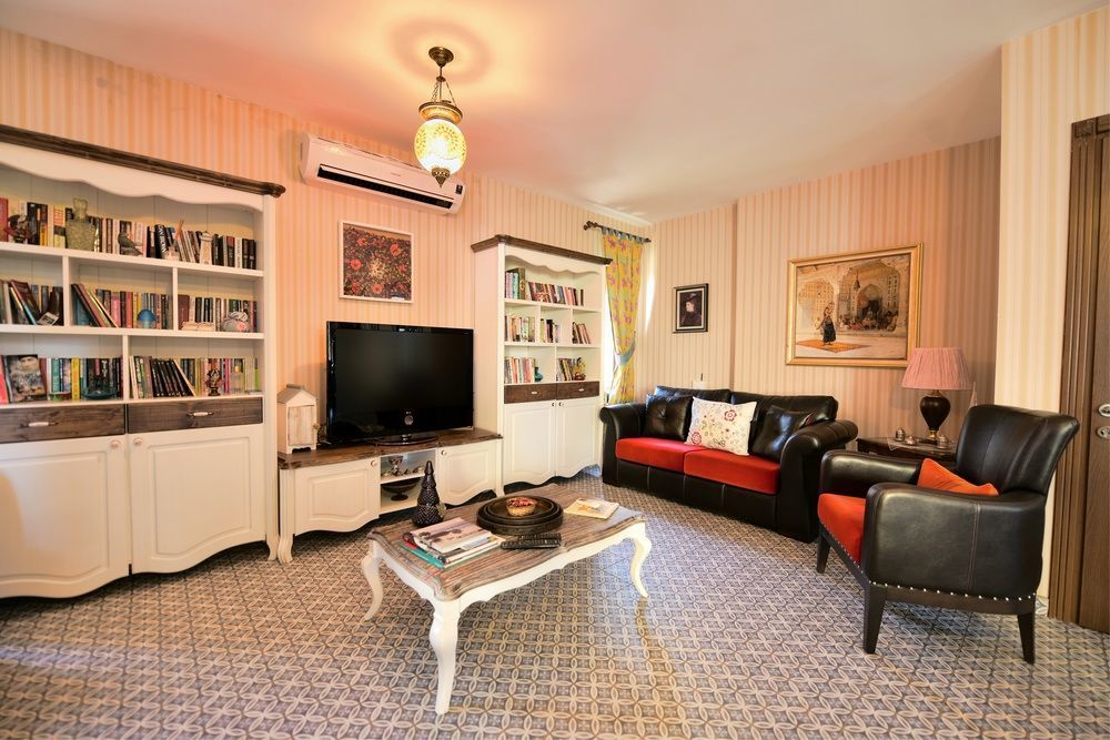 Niluefer Butik Otel (Adults Only) Ayvalı المظهر الخارجي الصورة